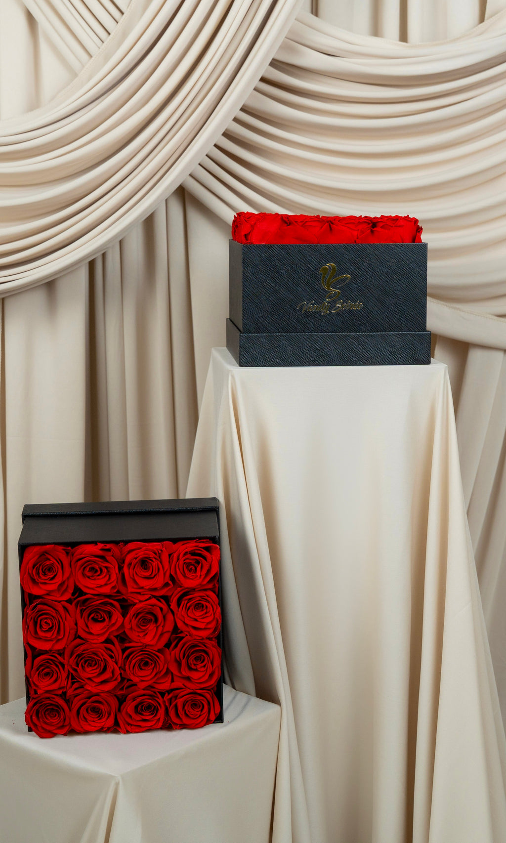 The Luxe Square XVI